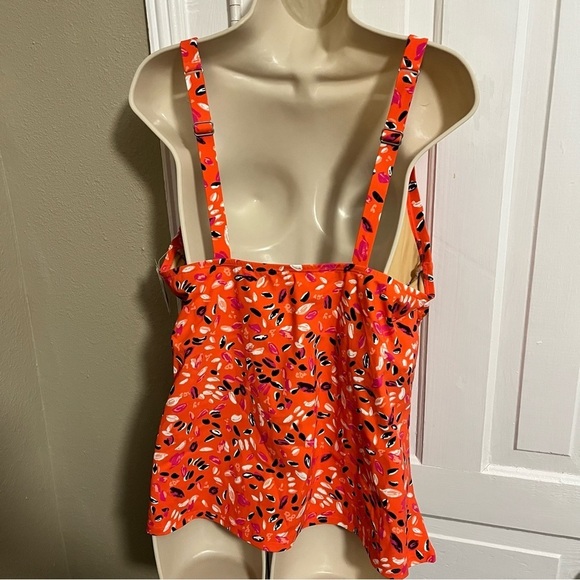 L.L. Bean Shaping Swimwear Tankini Top Floral Plus Size 20W 20 Wide UPF 50+ K - Picture 4 of 5